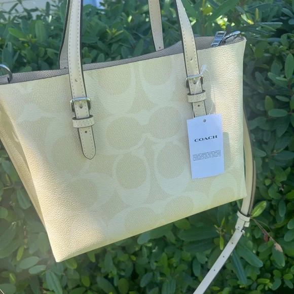 Coach Signature Canvas Yellow/Hay Mollie 25 Tote - Picture 3 of 10